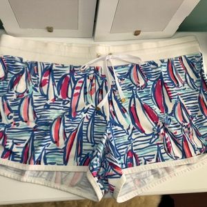 Lilly Pulitzer Red Right Return Chrissy Shorts XL